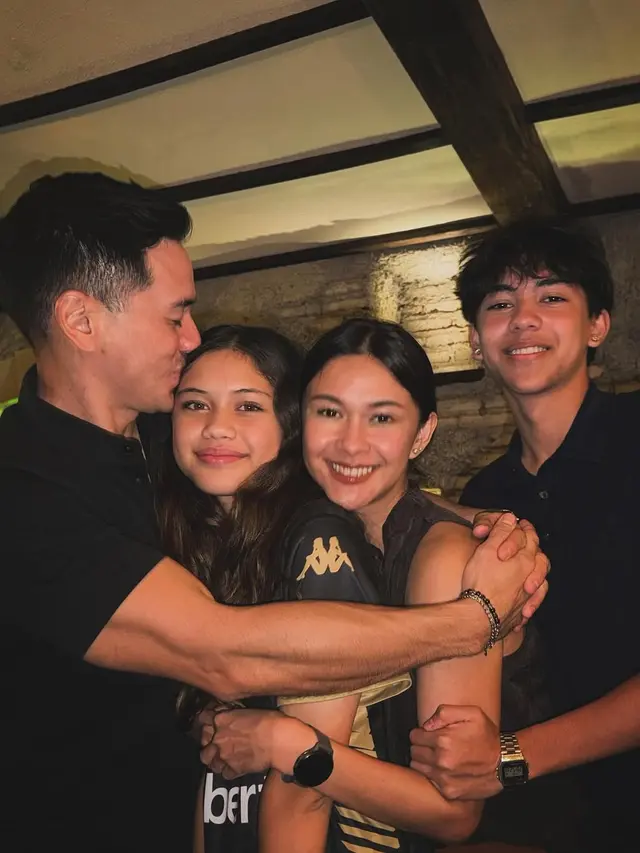 5 Potret Kekompakan Andrew White dengan Sarah Deana di Setiap Momen, Kehangatan Keluarga Harmonis (credit: instagram/andrew.white._).