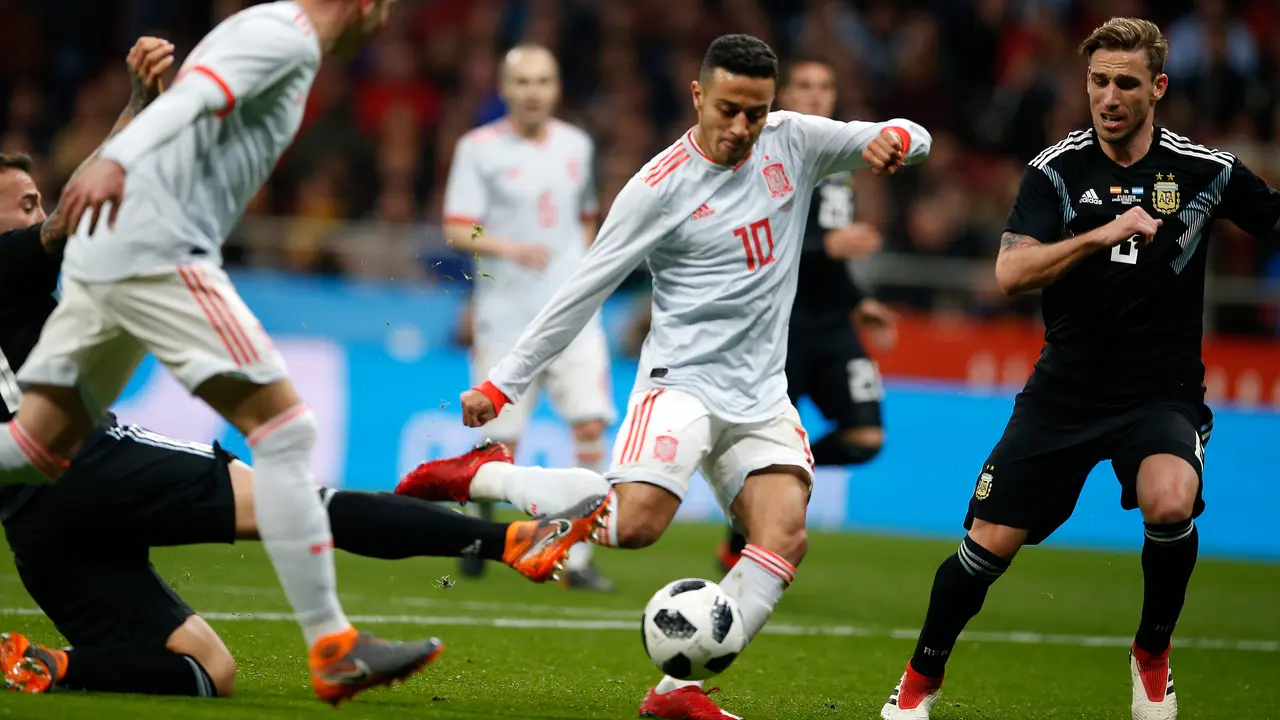 Spanyol Pesta Enam Gol ke Gawang Argentina