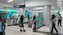 Warga melintas di stasiun MRT Bundaran HI, Jakarta, Selasa (19/2). Setiap stasiun MRT fase 1 ini punya tema dan konsep yang berbeda. (Liputan6.com/Angga Yuniar)
