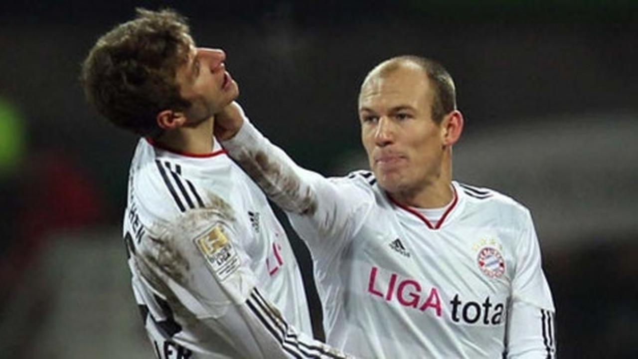 Belanda gagal ke Prancis, Muller bully Robben