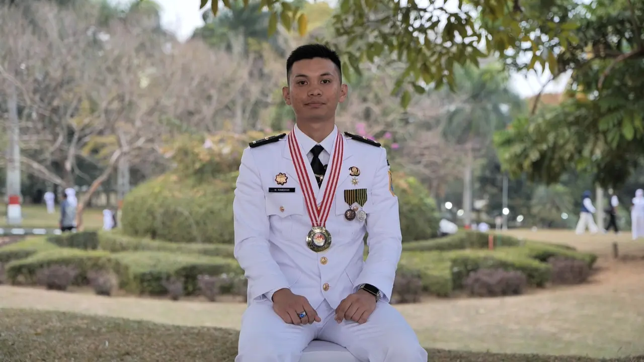Muhammad Ramdhan lulusan terbaik IPDN 2026