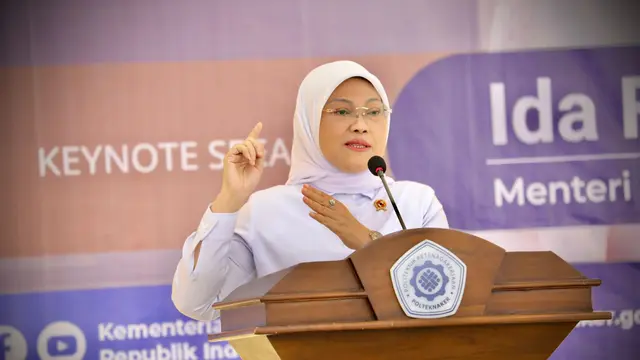 Menaker Ida Fauziyah Berikan Kuliah Perdana Polteknaker Tahun Akademik 2023/2024