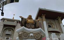Waisak Kaltim 2026: Umat Buddha Usung Ekoteologi Selamatkan Lingkungan Sungai Karang Mumus