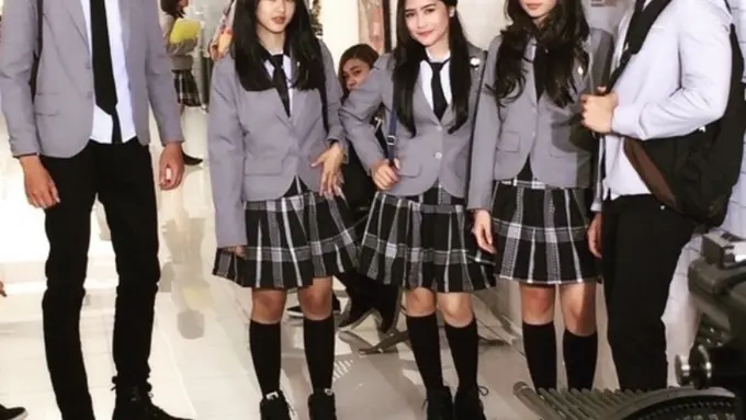 Bedah Fashion Anak Sekolahan di Sinetron