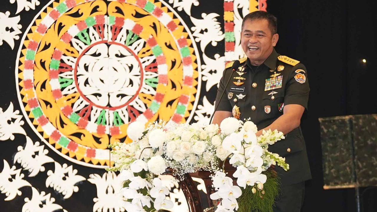 FOTO: Kebersamaan Kasad Bersama Istri Prajurit TNI AD