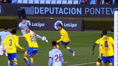 Celta Vigo bangkit dari ketinggalan untuk memukul Las Palmas dengan skor 2-1 dan merangsek ke papan tengah La Liga berkat gol pene...