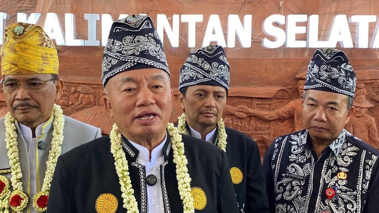 Rapat Paripurna DPRD Peringati Hari Jadi ke-75 Kalsel, Gubernur Ajak Warga Bangun Banua Bersama