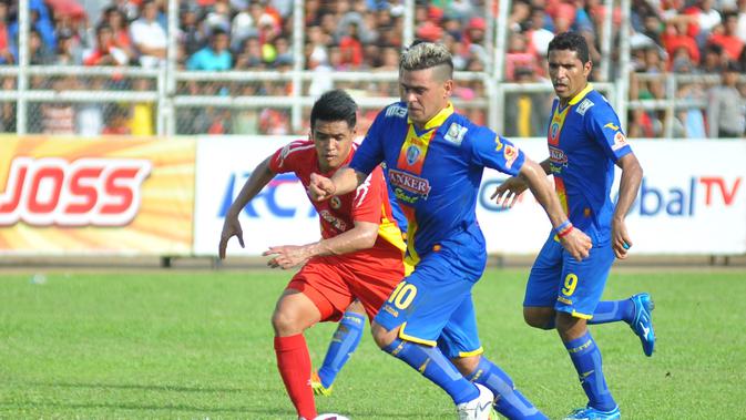 ismed sofyan dan eksekutor bola mati yahud di liga indonesia
