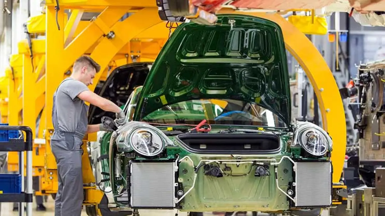 Porsche justru bangun fasilitas perakitan di Malaysia (Carscoops)