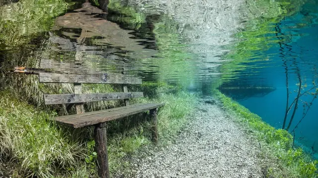 Keindahan Bawah Air Green Lake