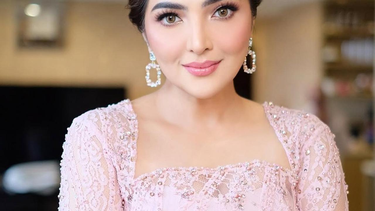 Potret Ashanty Kenakan Berbagai Model Kebaya (credit: instagram/ashanty_ash)
