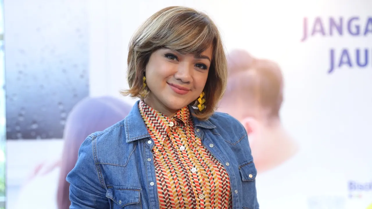 [Fimela] Nirina Zubir