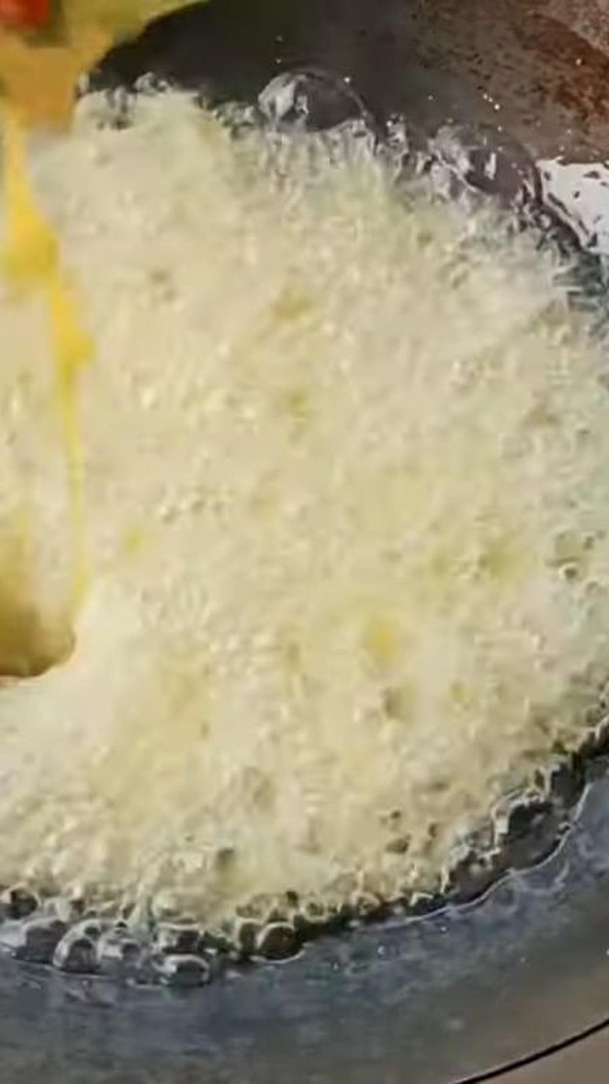 Goreng dengan Minyak yang Banyak