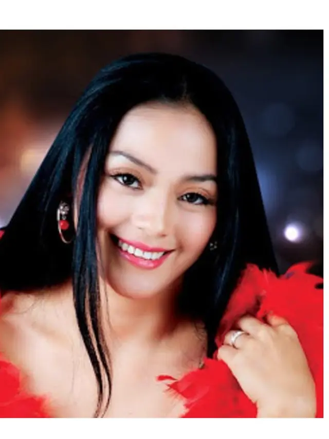 Jarang Terekspos, Ini 7 Potret Yan Vellia Istri Didi Kempot