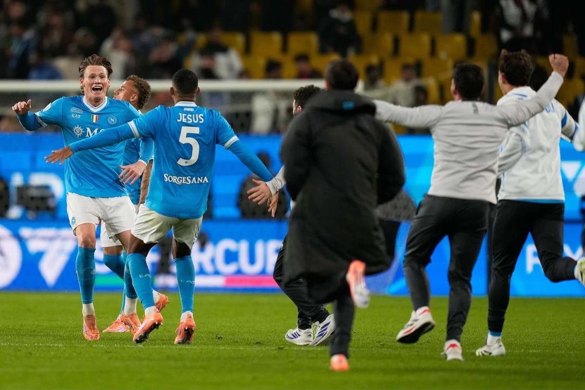 FOTO: Napoli Juara Piala Super Italia 2025