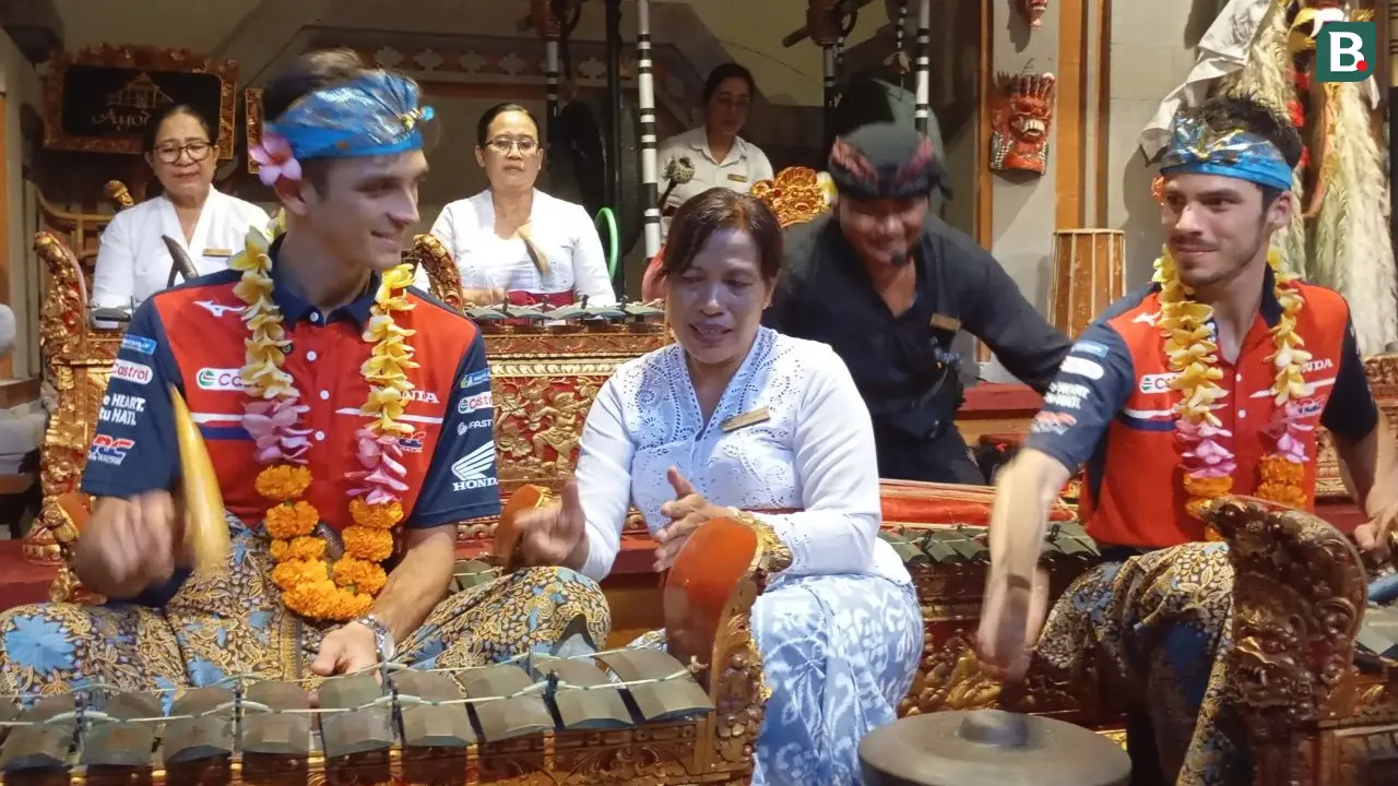 Luca Marini dan Joan Mir di Bali
