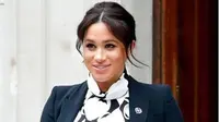 Tampil di Acara Diskusi, Gaun Monokrom Meghan Markle Jadi Sorotan