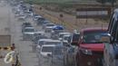 Kendaraan pemudik melintasi jalan tol Pejagan-Pemalang, Banjar Anyar, Brebes, Jawa Tengah, Kamis (16/7/15). Berdasarkan pantauan petugas di posko Tol Pejagan, pada H-1 terjadi peningkatan kendaraan hingga 50 persen. (Liputan6.com/Herman Zakharia)