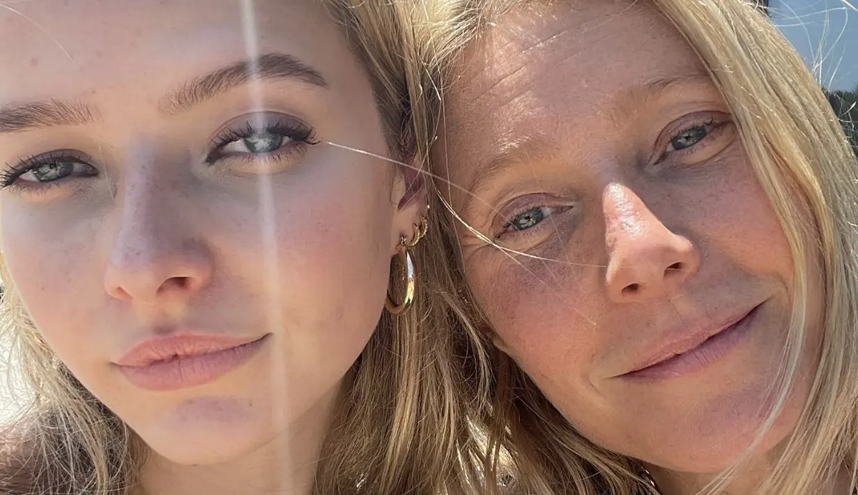 Sedikit pulasan warna gelap pada alis menambah sentuhan istimewa pada total looknya. [Foto: Instagram/ Gwyneth Paltrow]