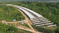 Pembangunan Jalan Tol Semarang-Demak yang terintegrasi dengan Tanggul Laut Kota Semarang. (Dok Kementerian PUPR)