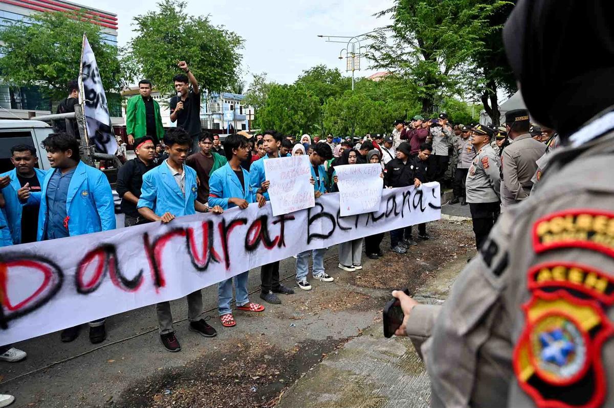 FOTO: Mahasiswa Gelar Demo Tuntut Bencana Aceh Ditetapkan Bencana Nasional