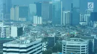 Lansekap gedung bertingkat terlihat di kawasan Jakarta, Selasa (13/8/2019). Pembangunan gedung di DKI Jakarta mengalami penurunan dari yang biasanya 15 unit per tahun saat ini hanya lima unit gedung. (Liputan6.com/Immanuel Antonius)