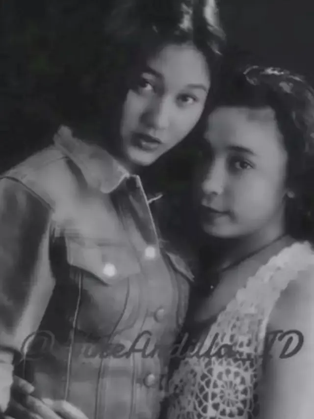 Melly Goeslaw dan Nike Ardilla (Instagram/nikeardillaofficial)