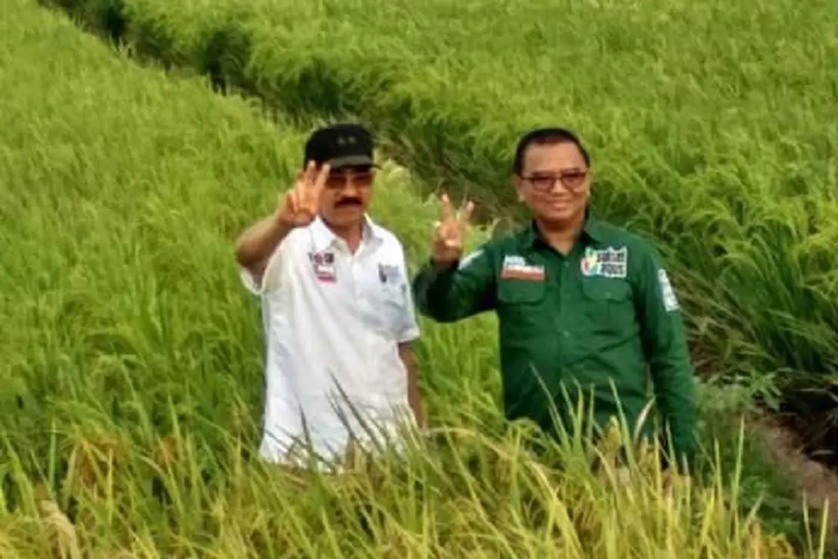 Mantan Wagub Sulsel, Agus Arifin Nu'mang janji ingin buat jalan pintas ke Kabupaten Toraja, Sulsel (Liputan6.com/ Eka Hakim)