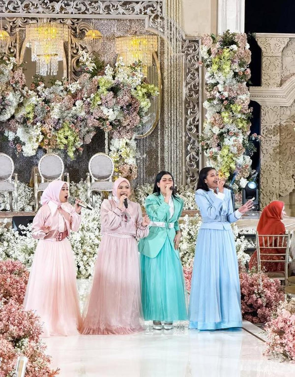 11 Potret Artis di 7 Bulanan Kehamilan Ketiga Lesti Kejora, Bertabur Bintang