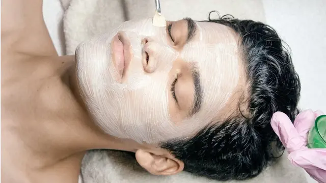 apakah bleaching badan bisa untuk wajah (Unsplash)