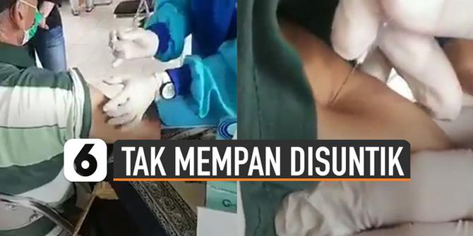 VIDEO: Aneh, Lengan Seorang Kakek Tak Mempan Dicoblos Jarum Saat Suntik Vaksin Covid-19