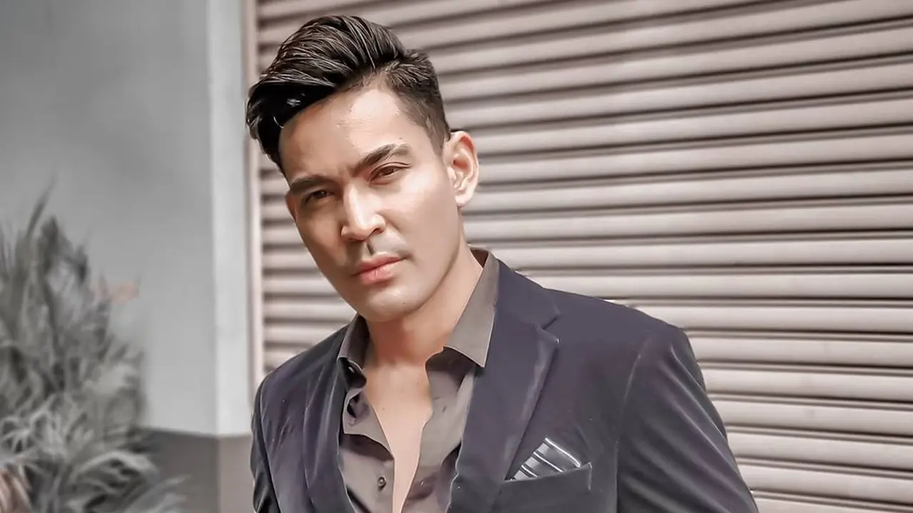 Robby Purba. (Foto: Instagram @robbypurba)