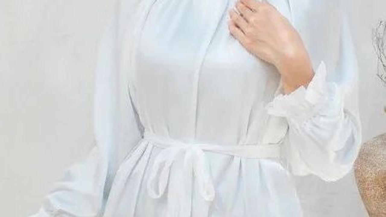 <b>Gamis Satin: Look Mewah dan Anggun</b>