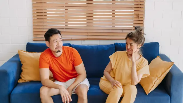 couple november salah paham