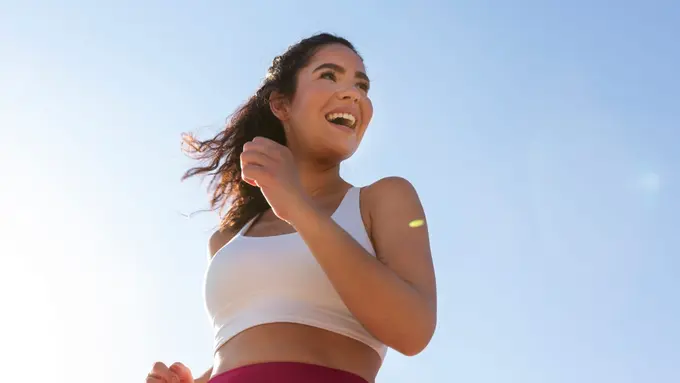 Ilustrasi perempuan aktif berolahraga seharian/freefik.com/EyeEm