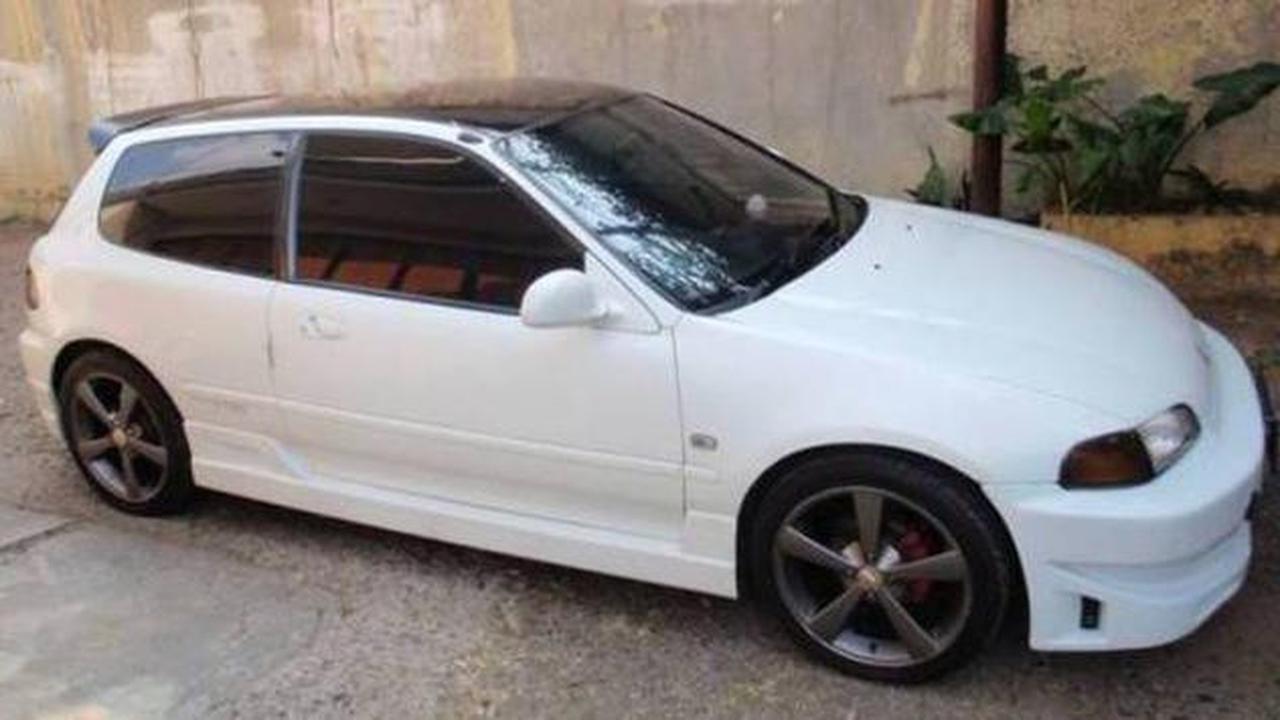 Honda Civic Estilo. (Otosia)