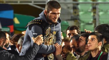 Ayah Khabib Nurmagomedov Meninggal Dunia Petarung Ufc Berduka Cita Bola Liputan6 Com