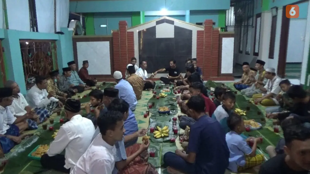 Tradisi Buka Bersama Sambut Para Perantau di Karanganyar