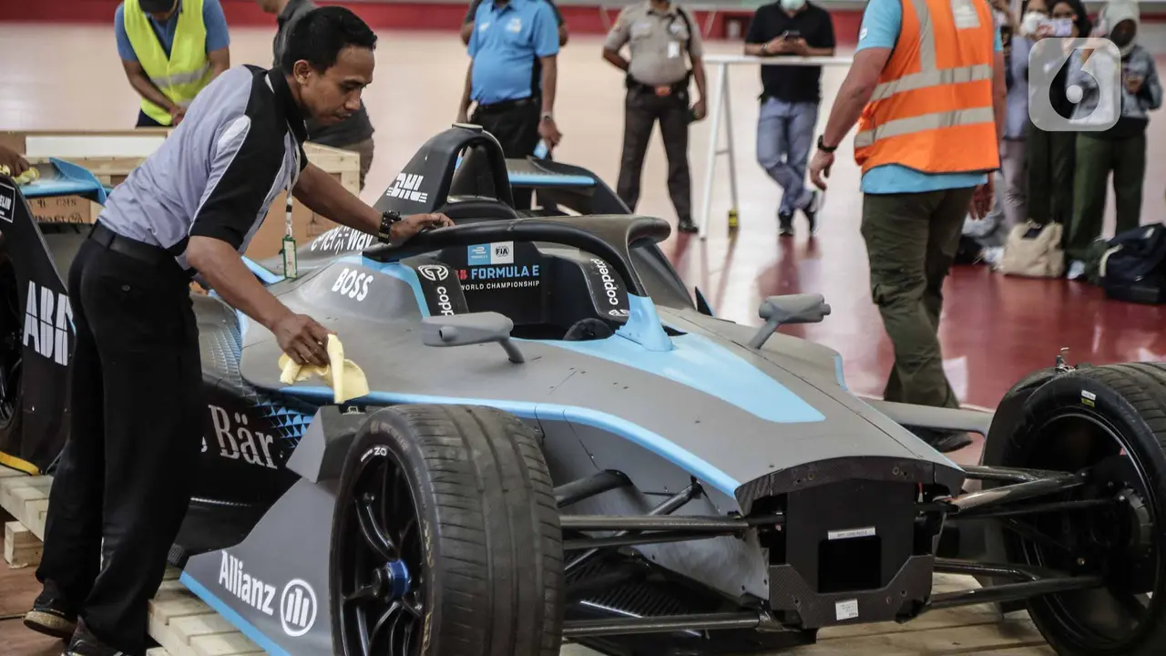 Begini Wujud Replika Mobil Formula E