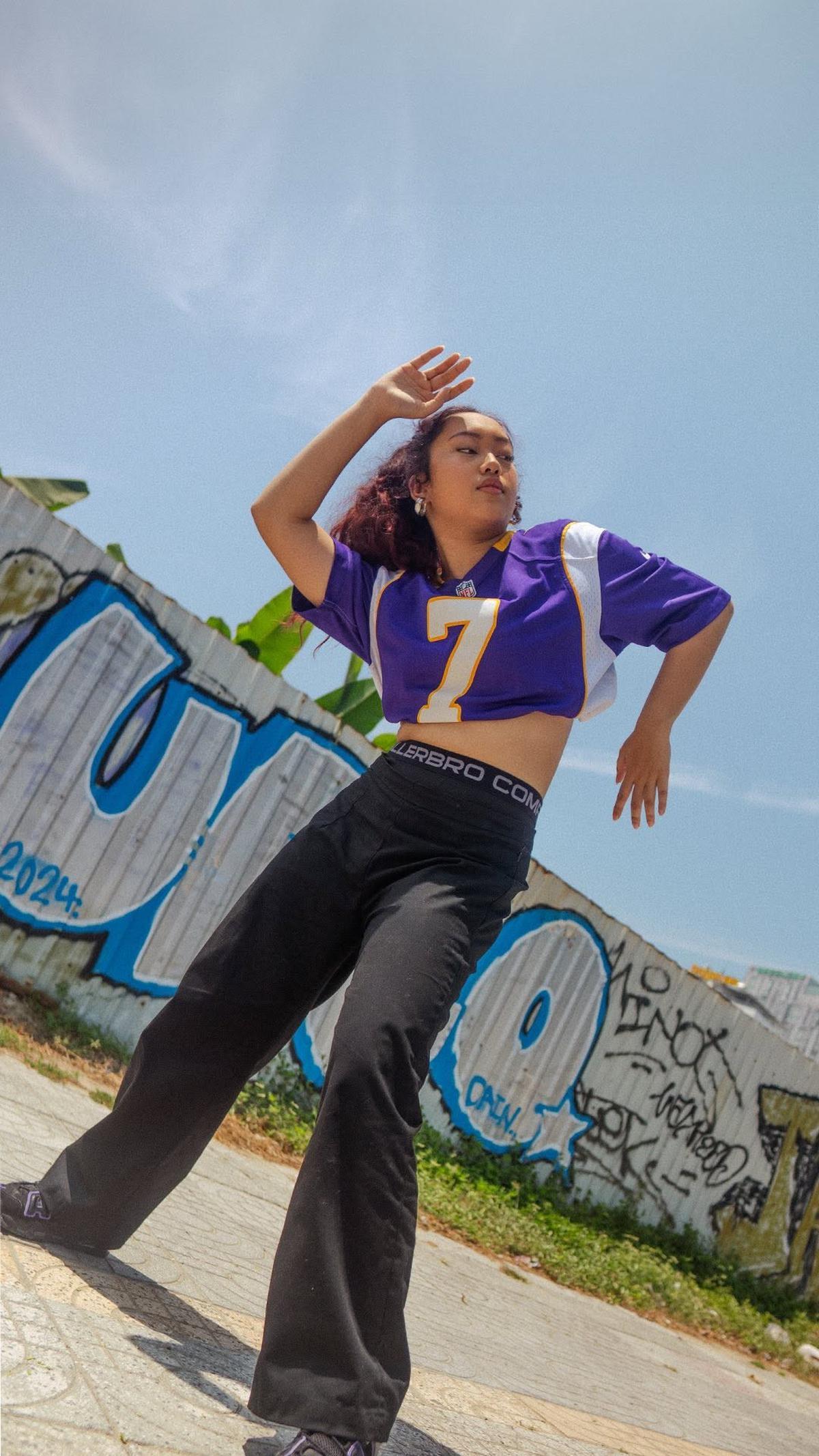 6 Potret Nayyara Anak Tora Sudiro Jadi Dancer Agnez Mo, Begini Aksinya saat Manggung