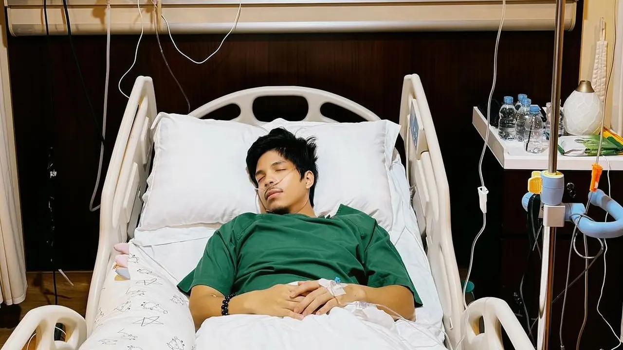 Atta Halilintar - Aurel Hermansyah.