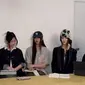 Personel NewJeans yang terdiri dari Minji, Hanni, Danielle, Haerin, and Hyein mengutarakan secara terbuka ketidakadilan yang mereka hadapi oleh pihak HYBE bahkan sebelum debut dan seterkenal sekarang. (Dok: YouTube&nbsp;@nwjns )