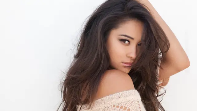 Shay Mitchell