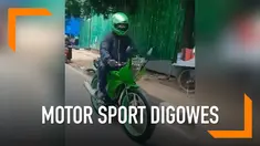 Warganet dihebohkan dengan penampakan motor sport yang digowes di Jalan Sudirman. Namun setelah ditelisik, ternyata motor tersebut adalah sepeda yang dimodif.