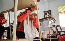 FOTO: Hari Kesadaran Tsunami Sedunia,  Siswa SMAN Antusias Ikuti Latihan Evakuasi