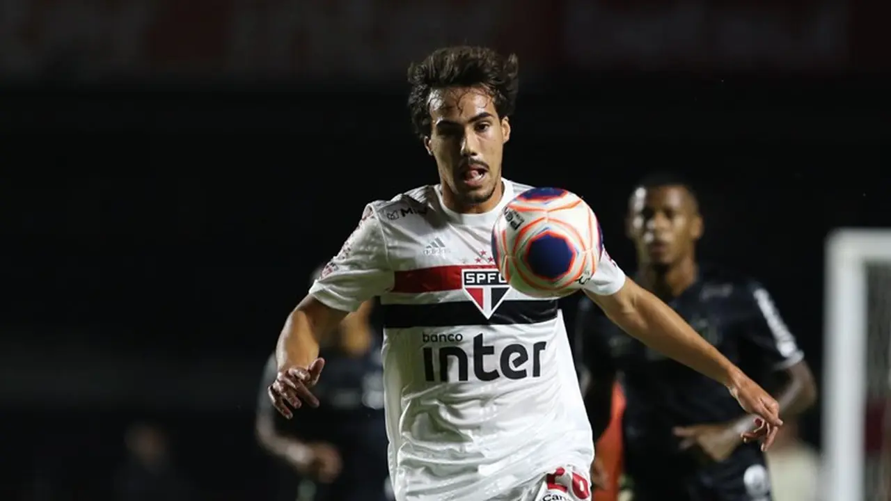 Gelandang muda Sao Paulo, Igor Gomes