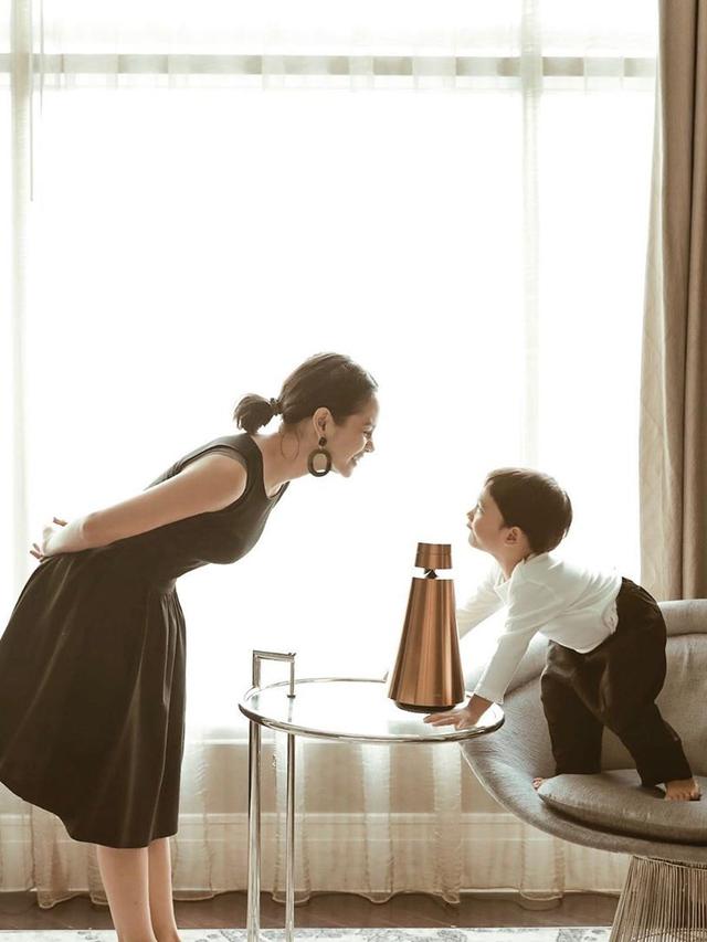 6 Selebriti yang Melahirkan dengan Gentle Birth, Tangguh Banget