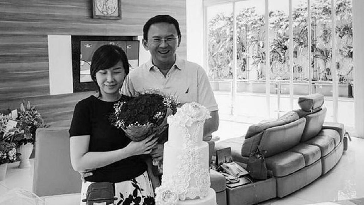 Instagram Istrinya Telah Kembali, Ahok Ikut Tantangan Bottle Flip