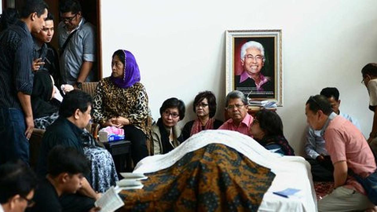 Cerita Teten Masduki diberi jas dan uang saku oleh Adnan Buyung