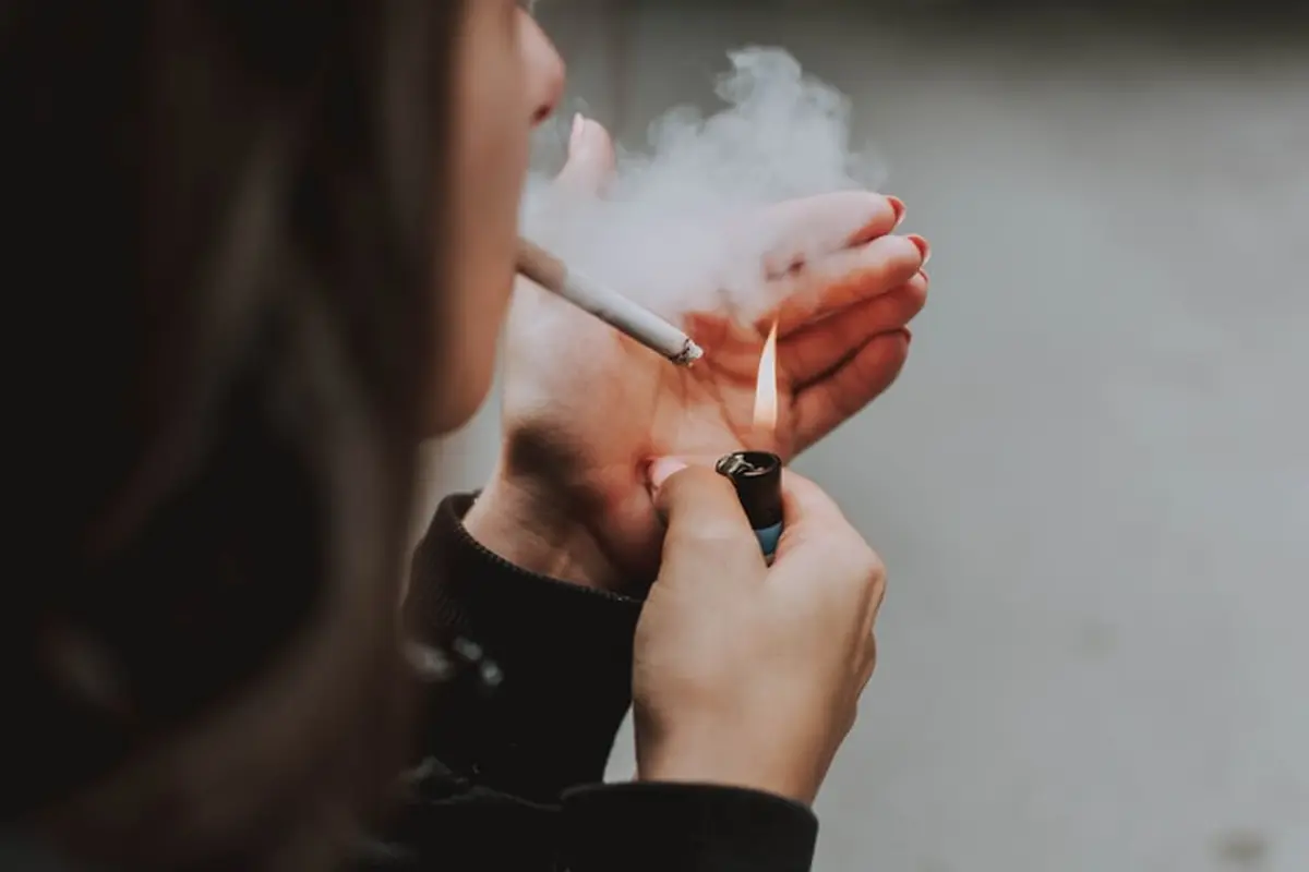 Memiliki Kebiasaan Merokok Akut